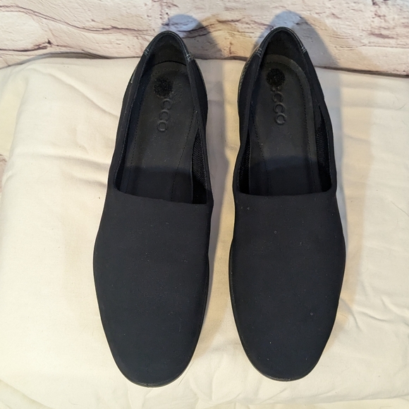 Ecco black slip on shoes - Picture 6 of 7